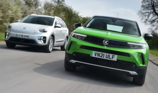 Vauxhall Mokka-e vs Kia e-Niro - front